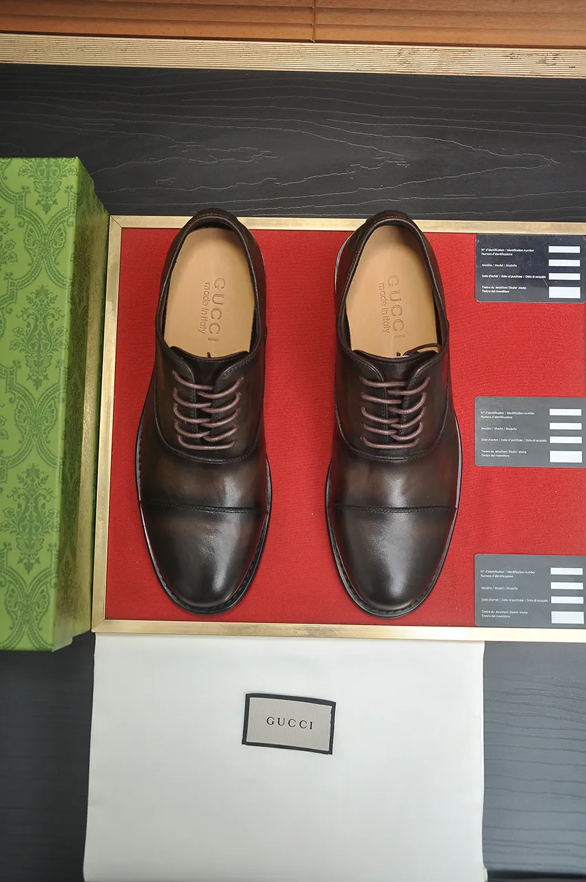 Men's shoes 💰580💶 Brand: GUCCI (Gucci) Standard code: Men's code 38/44 (45 can be customized) Grade: Same as the official website Original quality Material: Original cowhide Water-dyed cowhide lining Original rubber outsole Style category: Men's fashionable casual leather shoes Distinguished big-name luxury elements Top luxury Color: Actual picture